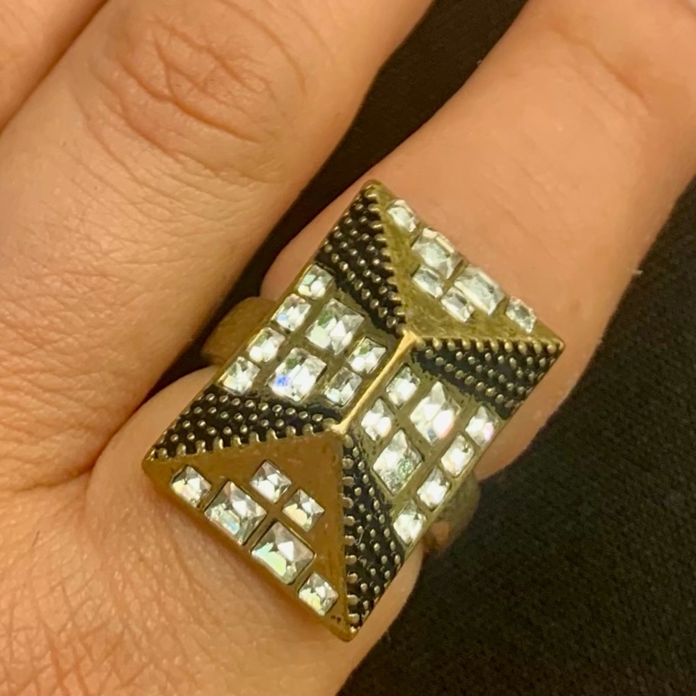 Lia Sophia Ring in Size 7